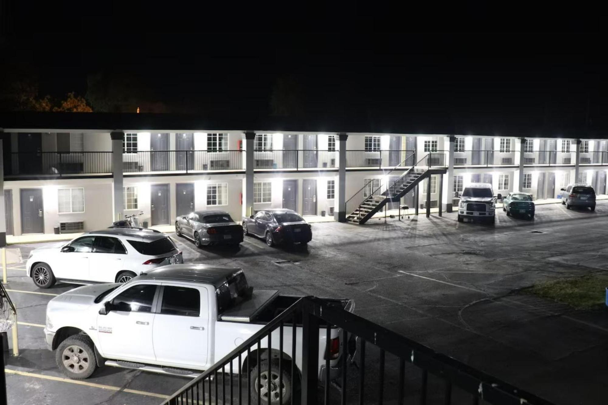Deluxe Inn & Suites By Oyo Miami Ok Zewnętrze zdjęcie